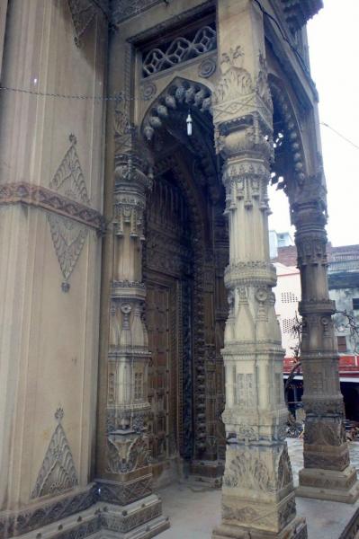 les colonnes en forme de temple